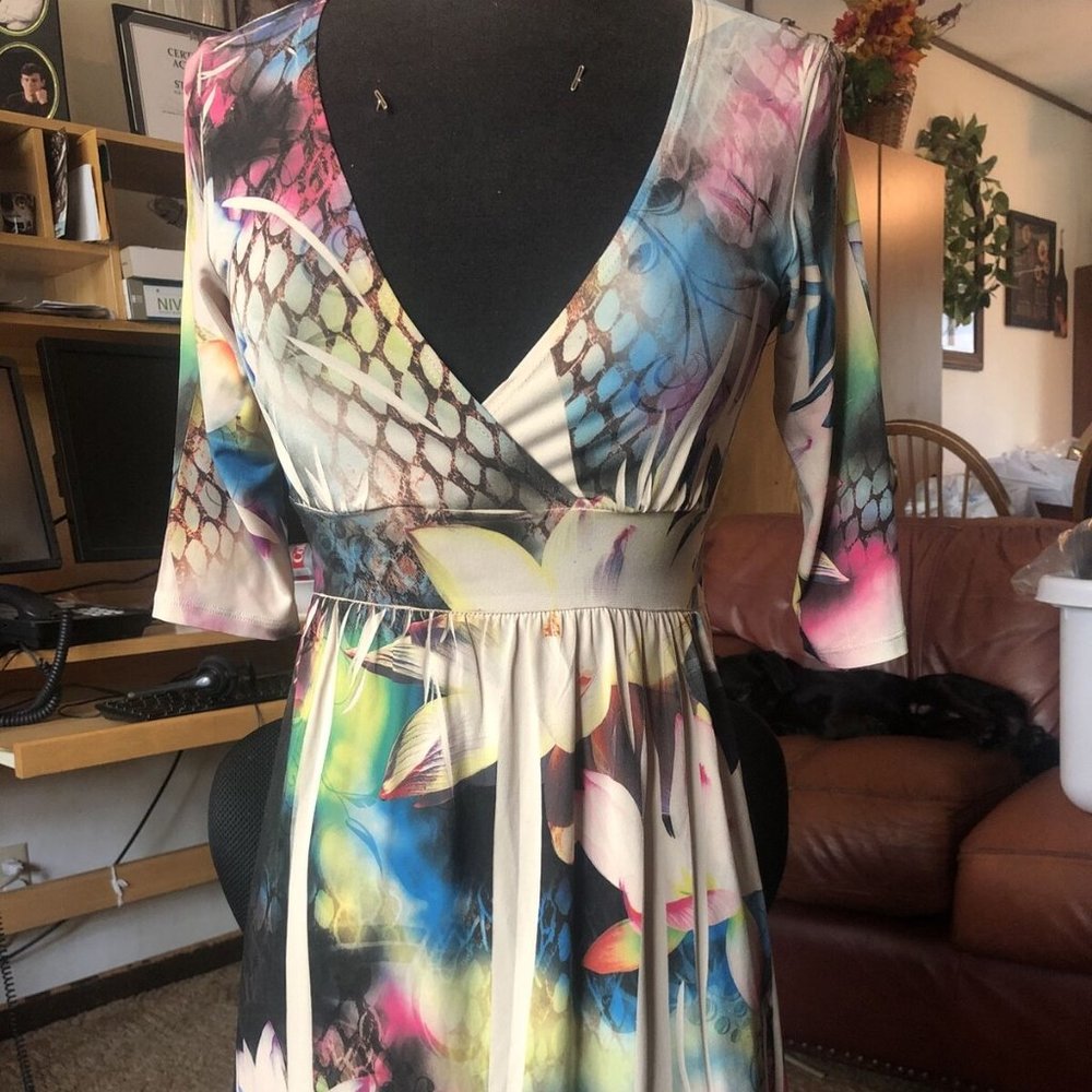 Lipstick Dress Low Cut Overlapping V-Neck Size Med, Elbow Length Sleeves Exotic